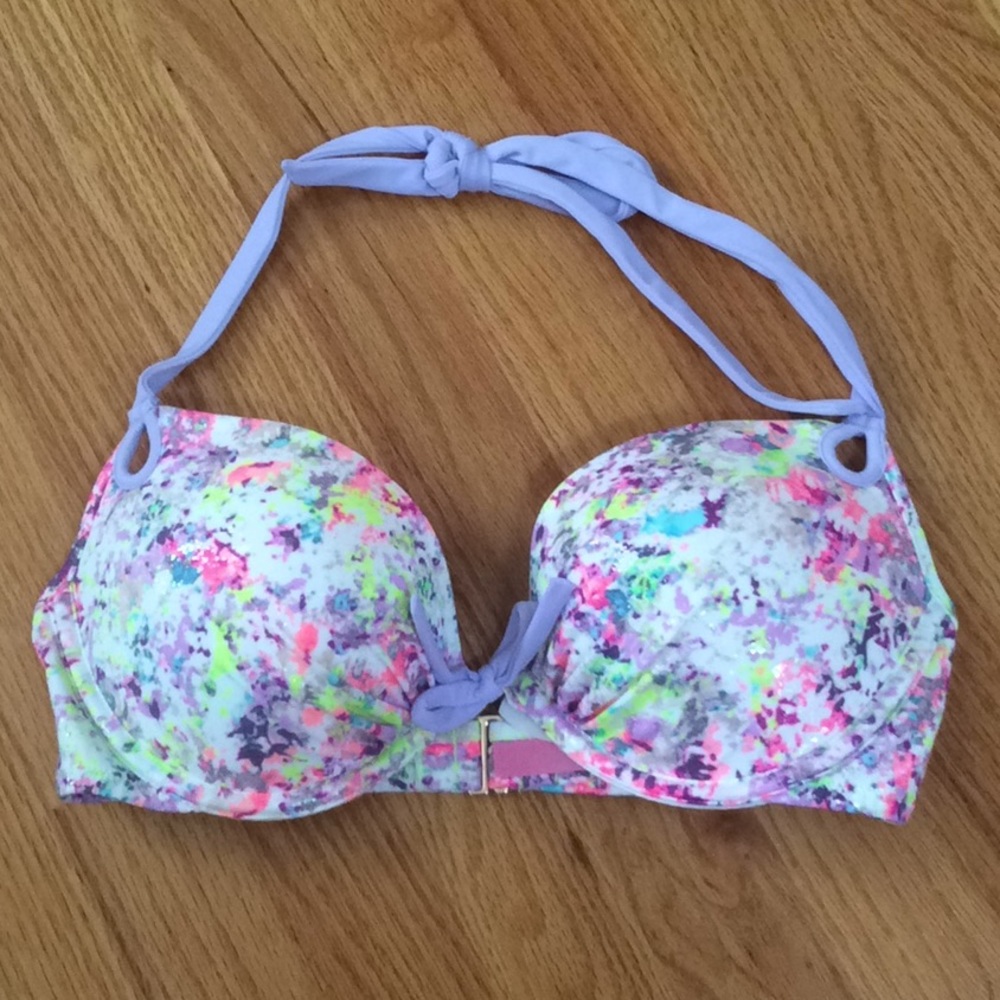 Victoria’s Secret bikini top